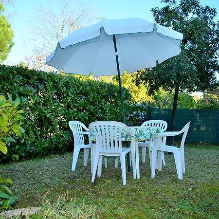 Villa Bouganville Bibione Bagian luar foto